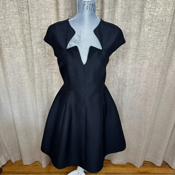 Halston Heritage Black Cotton + Silk Cocktail Dress, Size 4 - Picture 12 of 13